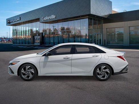 New 2026 Hyundai Elantra SEL Sport Premium FWD image 3