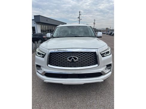 Used 2018 INFINITI QX80 2WD w/ Driver Assistance Package image 4