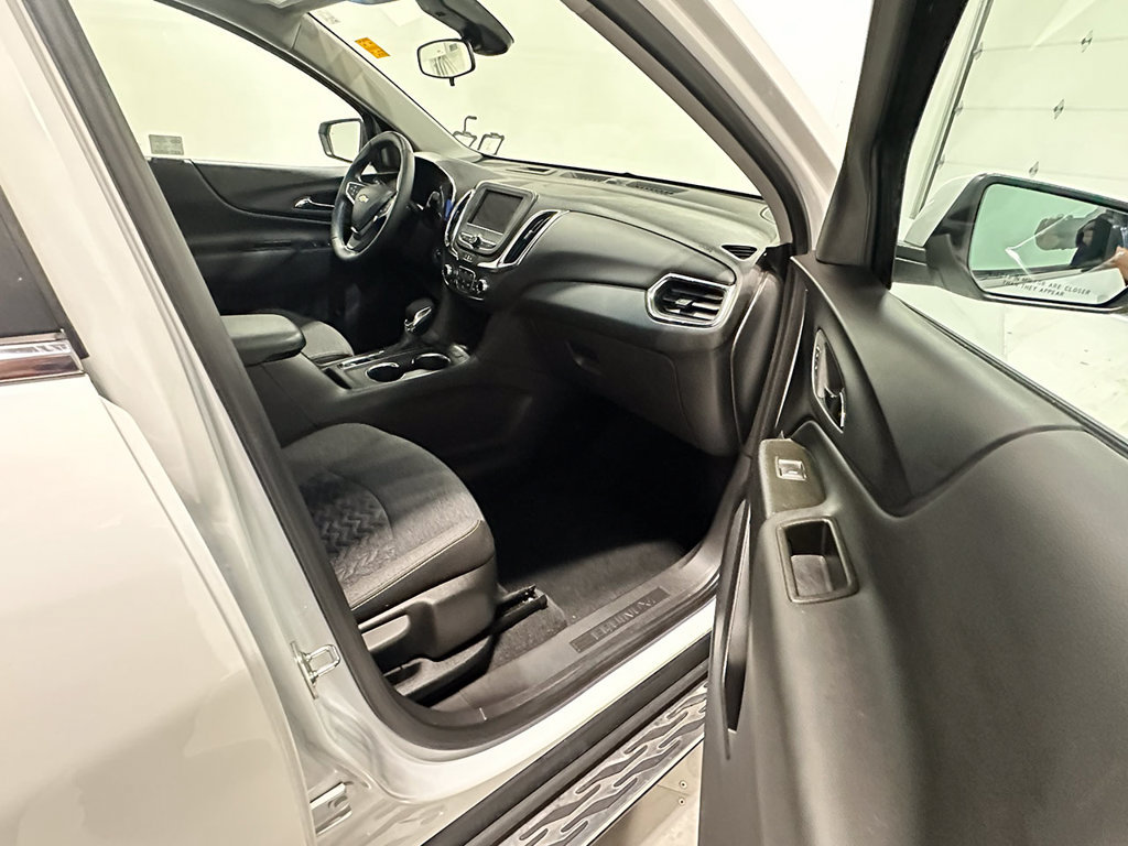 Used 2024 Chevrolet Equinox LT w/ LPO, Floor Liner Package AWD/4WD image 27