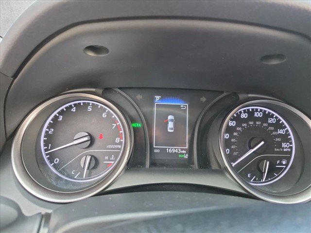 Used 2024 Toyota Camry SE w/ Cold Weather Package FWD image 11