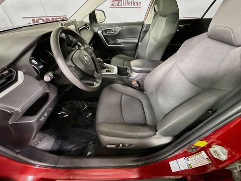 Certified 2022 Toyota RAV4 XLE AWD/4WD image 24