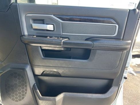 Used 2022 RAM 2500 Big Horn image 30