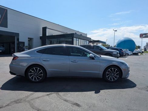 Used 2023 Hyundai Sonata Limited image 2