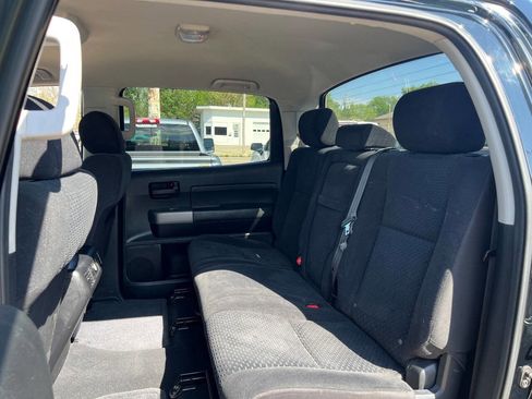 Used 2012 Toyota Tundra 4x4 CrewMax image 18