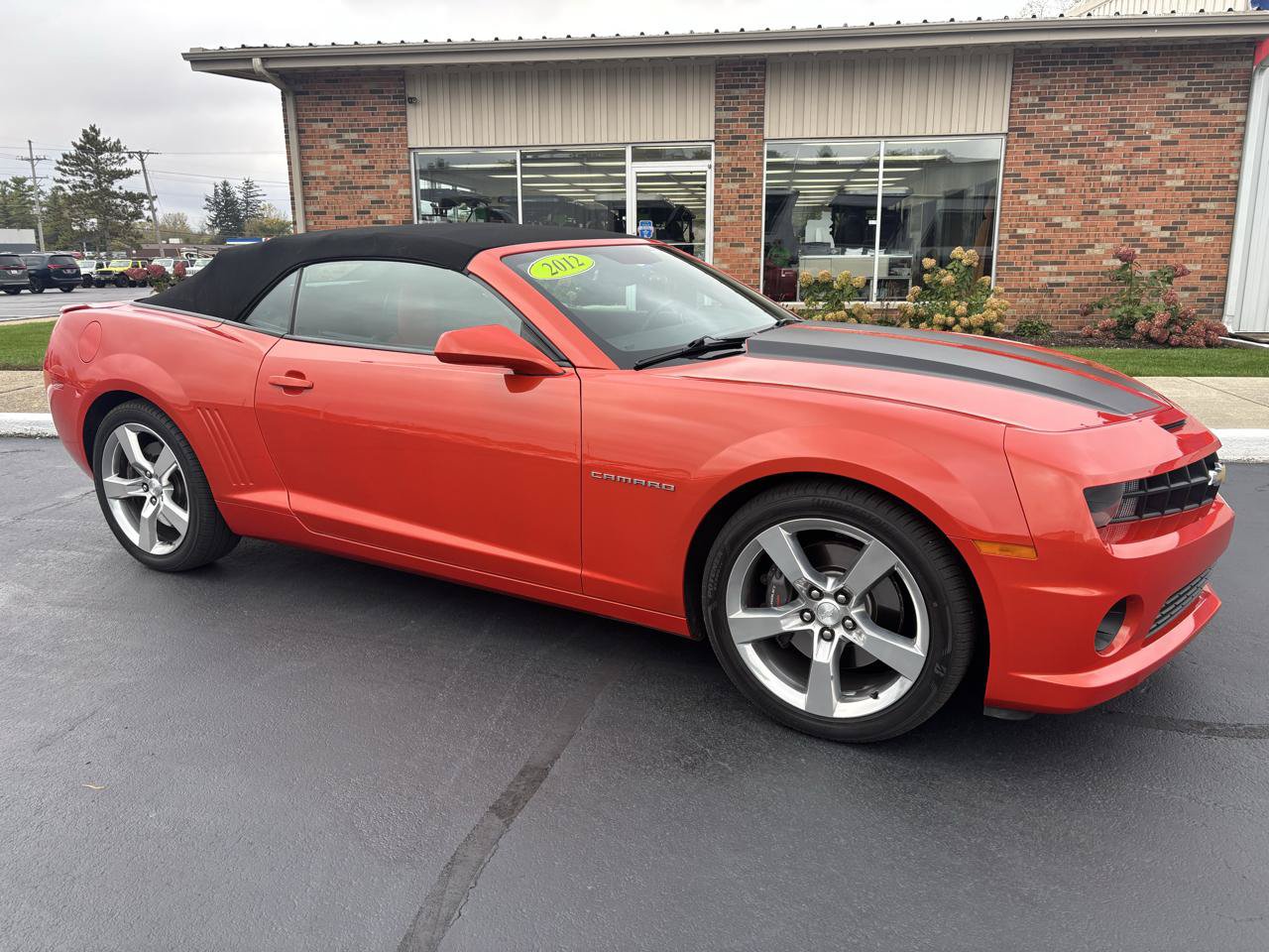 Used 2012 Chevrolet Camaro SS w/ Interior Accent Trim Package RWD image 9