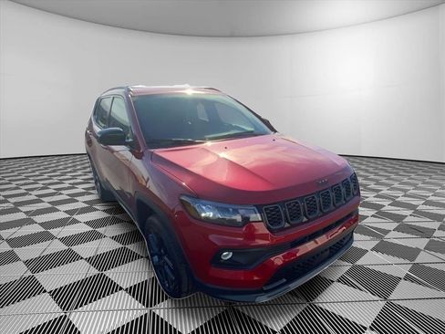 New 2026 Jeep Compass Latitude image 3