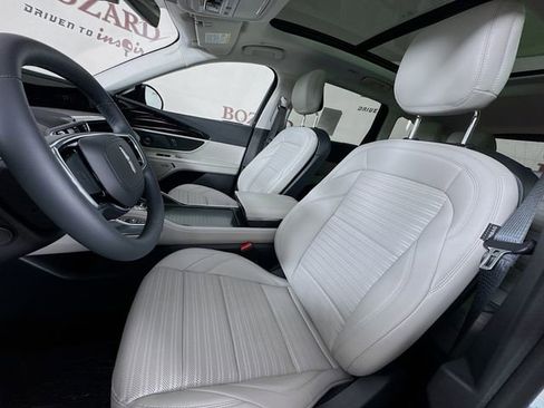 New 2026 Lincoln Nautilus Reserve w/ Jet Appearance Package image 22