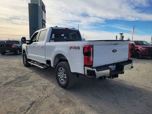 New 2026 Ford F250 Lariat w/ FX4 Off-Road Package image 3