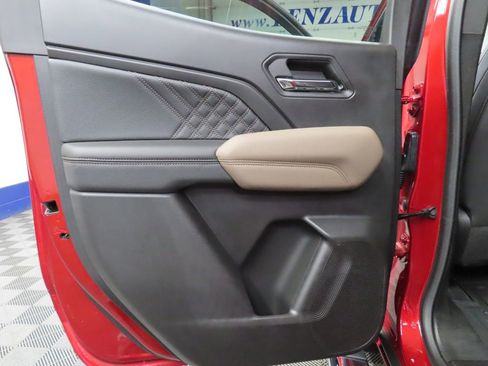 Used 2023 GMC Canyon Denali image 54