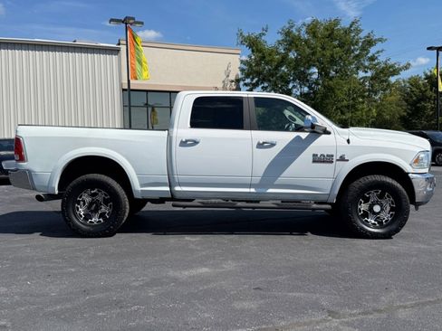 Used 2017 RAM 2500 Laramie image 9
