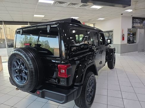 New 2026 Jeep Wrangler Unlimited Sport AWD/4WD image 9