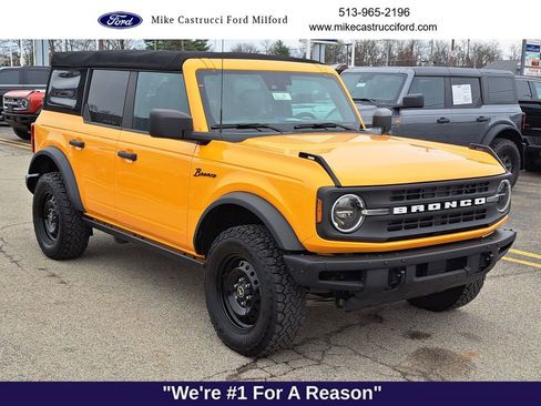 Certified 2021 Ford Bronco Black Diamond image 7