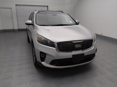 Used 2019 Kia Sorento EX image 14