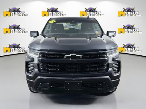 Used 2023 Chevrolet Silverado 1500 RST w/ Max Trailering Package AWD/4WD image 2
