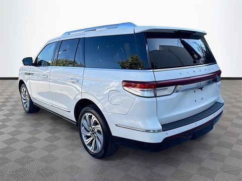 Used 2023 Lincoln Navigator Reserve image 6