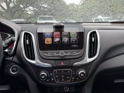Used 2018 Chevrolet Equinox LT w/ Sun & Infotainment Package FWD image 13
