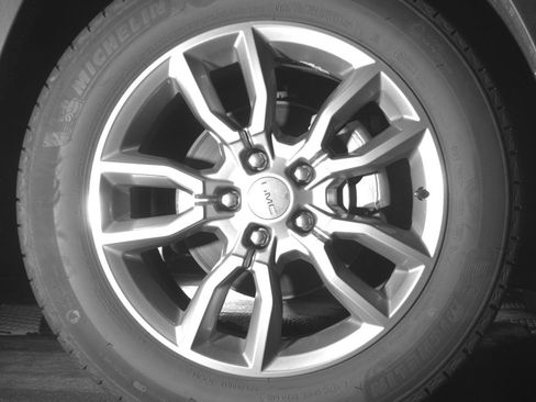 Used 2024 GMC Terrain SLT image 13