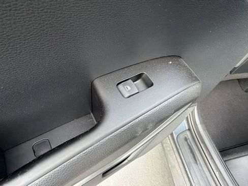 Used 2025 Kia Soul LX w/ LX Technology Package image 15