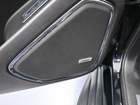 Used 2020 Chevrolet Suburban LT image 14