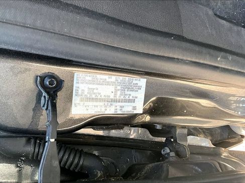 Used 2015 Ford C-MAX SEL FWD image 6