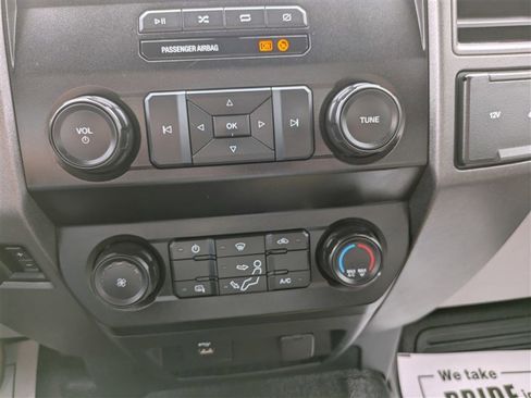 Used 2020 Ford F550 4x4 Regular Cab Super Duty image 24