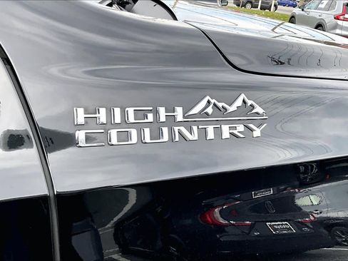 Used 2023 Chevrolet Tahoe High Country image 10