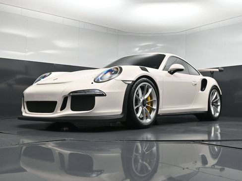 Certified 2016 Porsche 911 GT3 RS RWD image 22