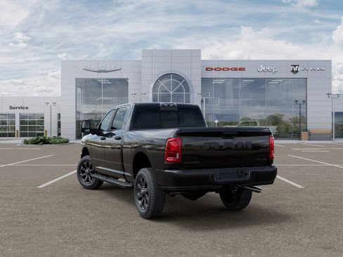 New 2026 RAM 2500 Big Horn AWD/4WD image 12