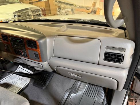 Used 2000 Ford F350 XLT AWD/4WD image 31