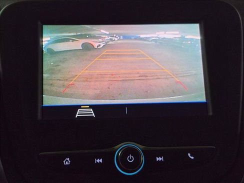 Used 2021 Chevrolet Equinox LS FWD image 16