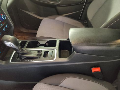 Used 2018 Ford Escape SE image 26
