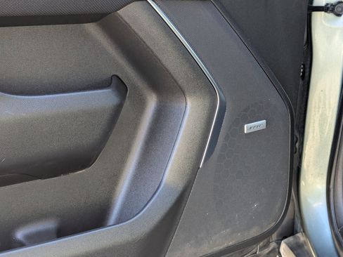 Used 2023 Chevrolet Suburban Premier image 13