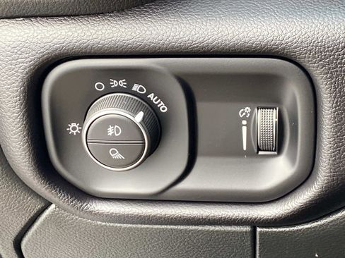 Certified 2022 RAM 2500 Big Horn w/ Level A Equipment Group image 23