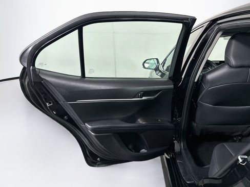 Used 2023 Toyota Camry SE FWD image 25
