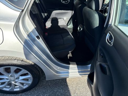 Used 2018 Nissan Sentra SV image 11