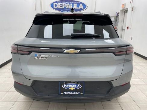New 2026 Chevrolet Equinox EV LT image 18