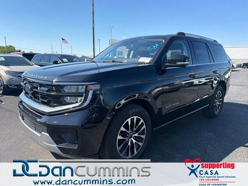 Used 2025 Ford Expedition Platinum AWD/4WD image 1
