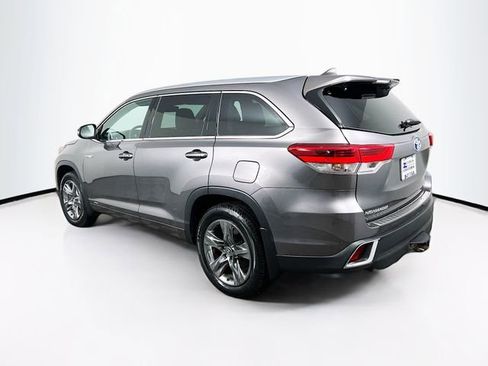 Used 2019 Toyota Highlander Limited Platinum image 5