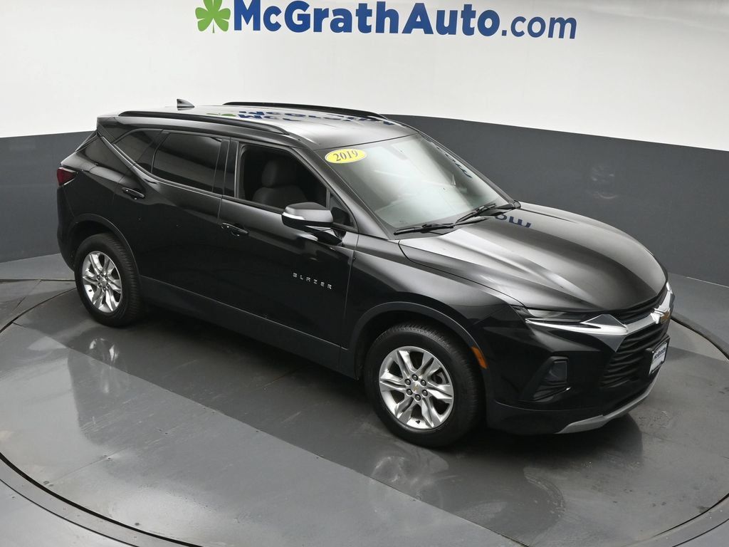 Used 2019 Chevrolet Blazer LT AWD/4WD image 3