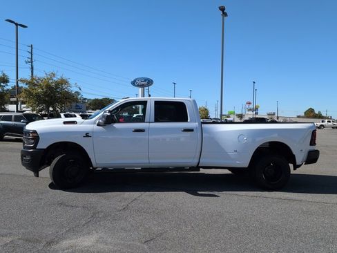 New 2026 RAM 3500 Tradesman image 10