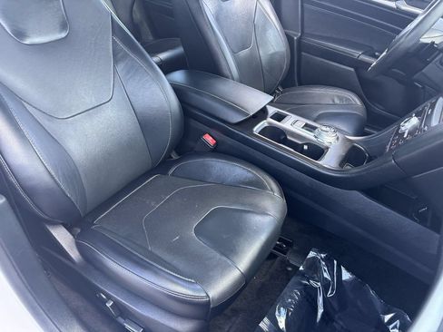 Used 2017 Ford Fusion Titanium FWD image 9