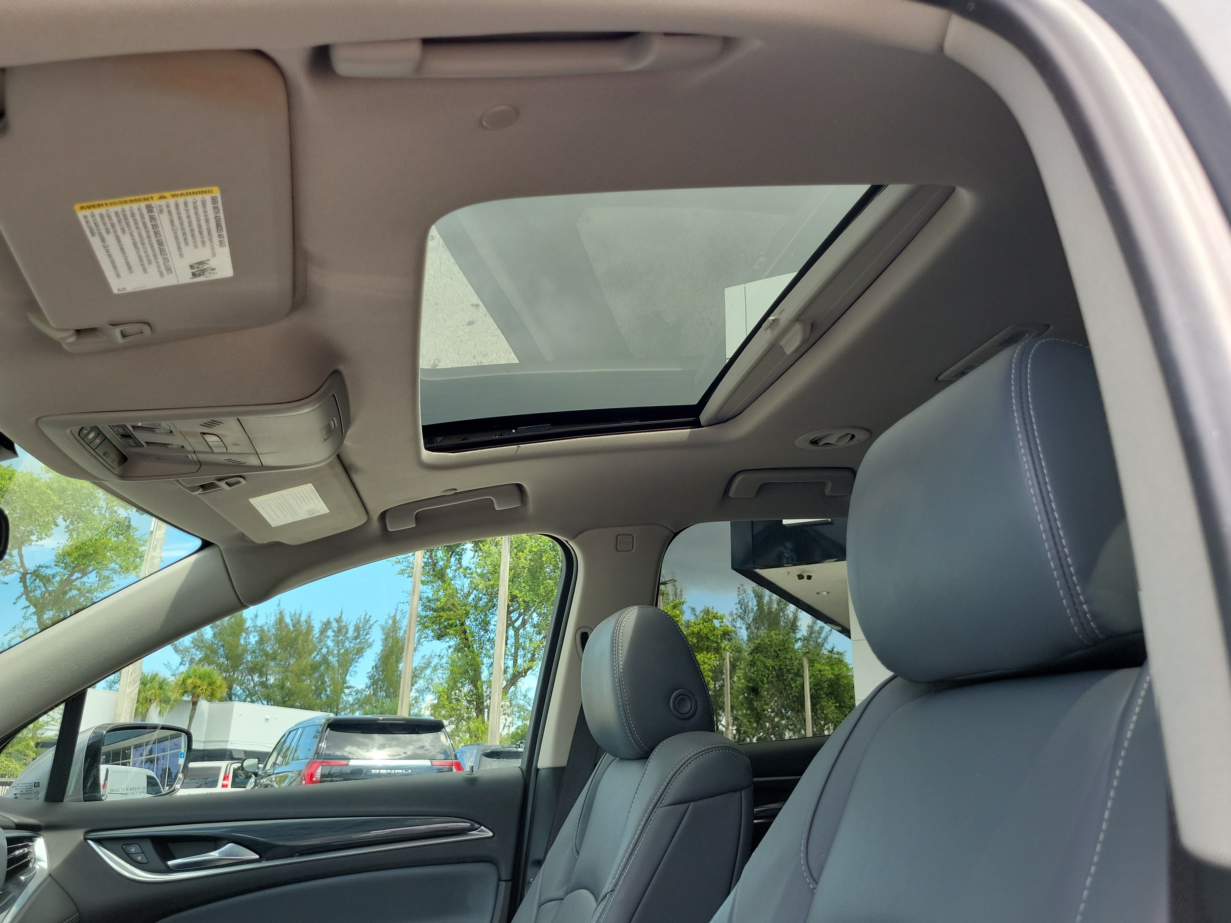 Used 2021 Buick Enclave Premium w/ Sun and Sites Package FWD image 12