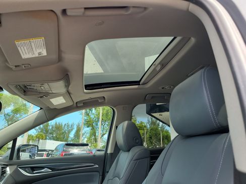 Used 2021 Buick Enclave Premium w/ Sun and Sites Package FWD image 12