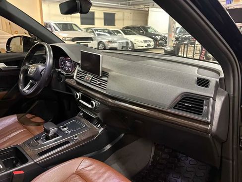 Used 2018 Audi Q5 2.0T Premium Plus w/ Premium Plus Package AWD/4WD image 21