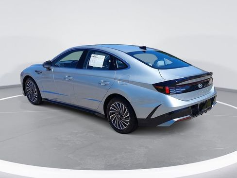Certified 2025 Hyundai Sonata SEL FWD image 7