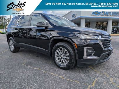 Used 2023 Chevrolet Traverse LT