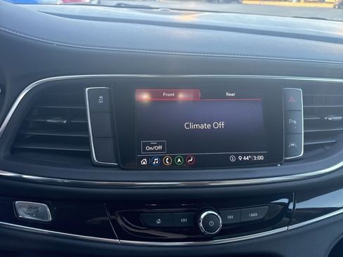 Used 2020 Buick Enclave Premium w/ Sun and Sites Package image 14