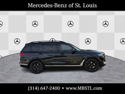 Used 2021 BMW X7 xDrive40i w/ Premium Package AWD/4WD image 2