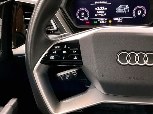 Used 2023 Audi Q4 e-tron Premium Plus w/ Premium Plus image 19