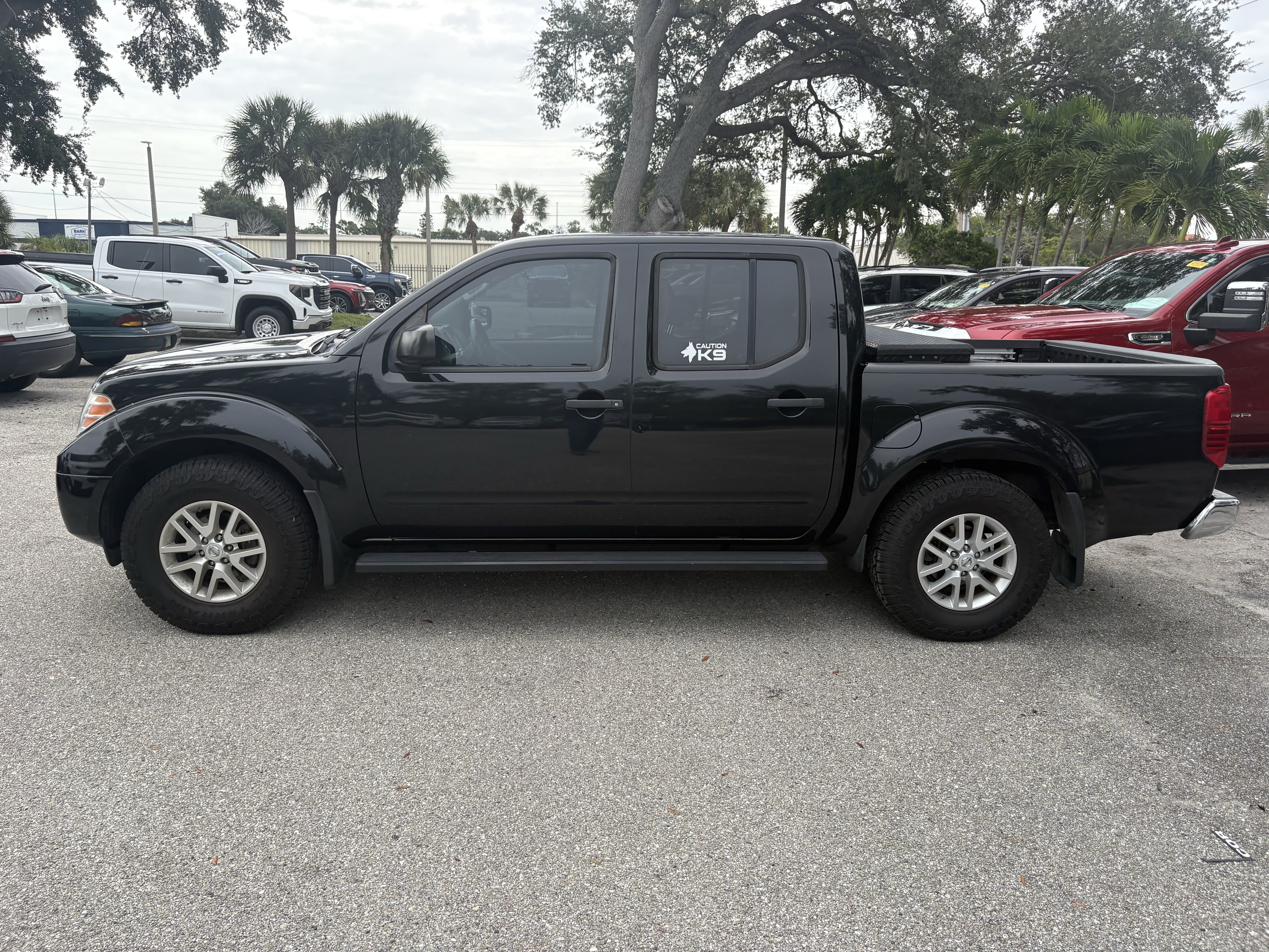 Used 2019 Nissan Frontier SV w/ Value Truck Package RWD image 4